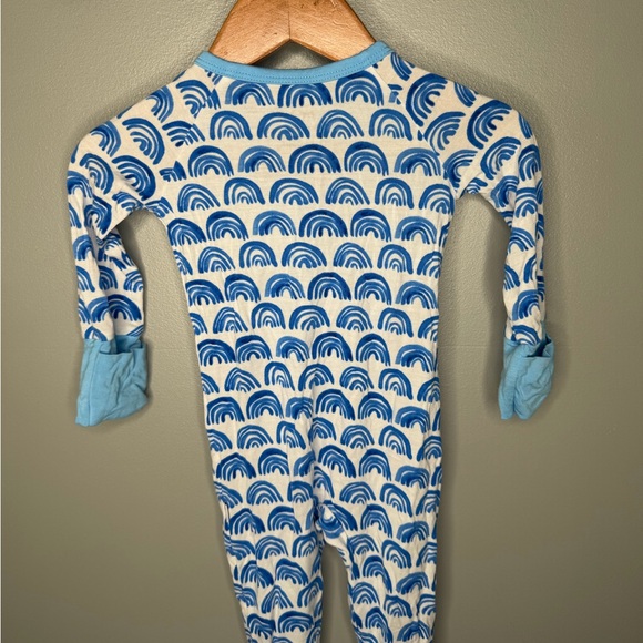 Little Sleepies Blue Rainbow Zippy - Picture 8 of 10